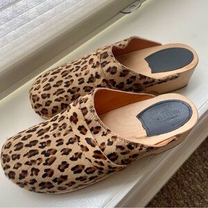 Swedish Hasbeens Leopard clogs (size 40)